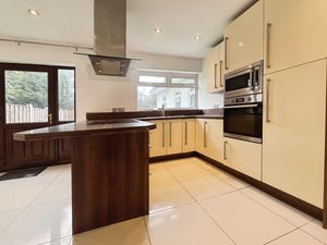 Kitchen - click for photo gallery